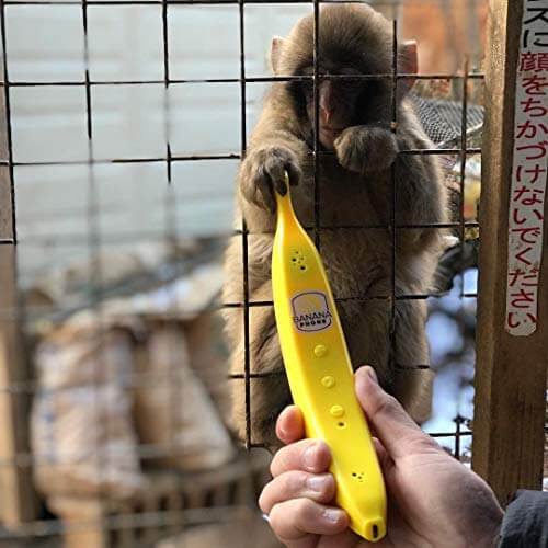 Banana Phone Bluetooth Handset - Gifts for guy friends made simple. Find unique gift Ideas for guys friends. Gifts for guys in their 20s.